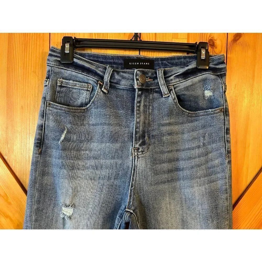 Risen Jeans Juniors Distressed Straight Leg High Rise Medium Wash Jeans Size 7 ( - Picture 2 of 8